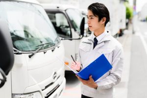 交通事故や違反を防ぐには?車両運転のリスクについて考えよう