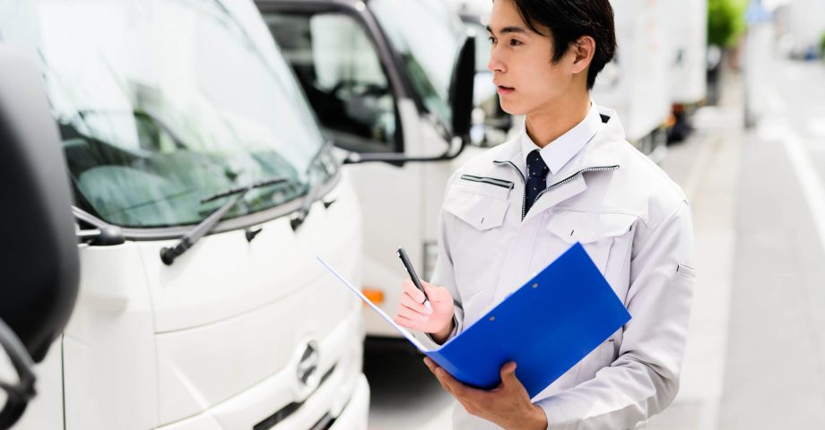 交通事故や違反を防ぐには?車両運転のリスクについて考えよう