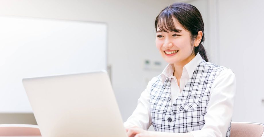 廃棄物処理法とは?対象者が負う責任や罰則について解説