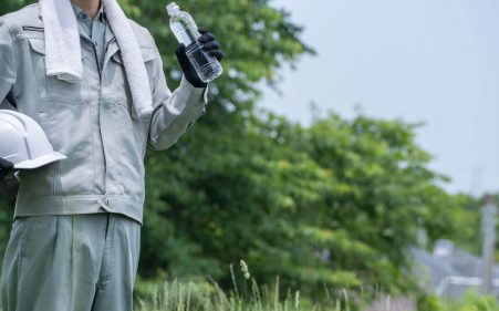 労災防止対策の事例をご紹介。熱中症予防対策も解説