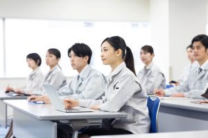 【2024年度版】産業廃棄物収集運搬講習とは？わかりやすく解説