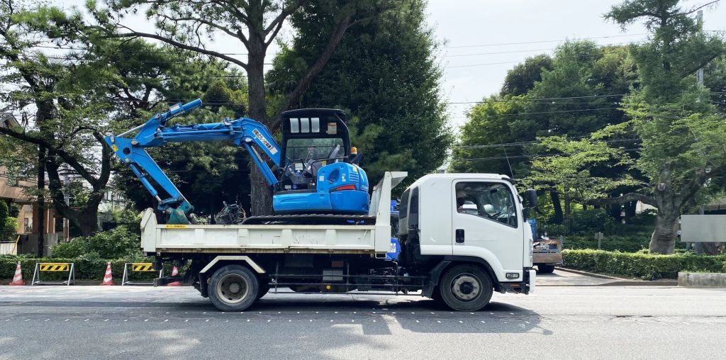 ローダーダンプ