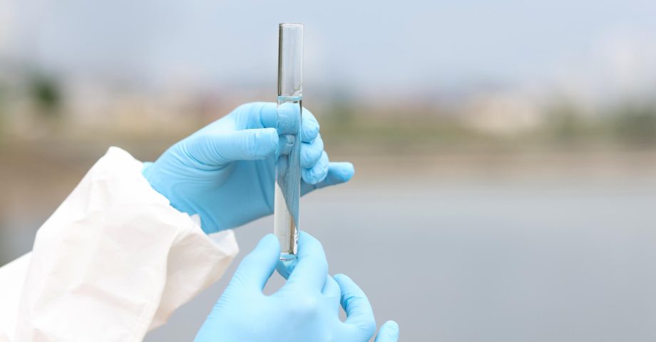 薬品を含む廃液の廃棄方法一覧!廃棄する際の注意点も解説