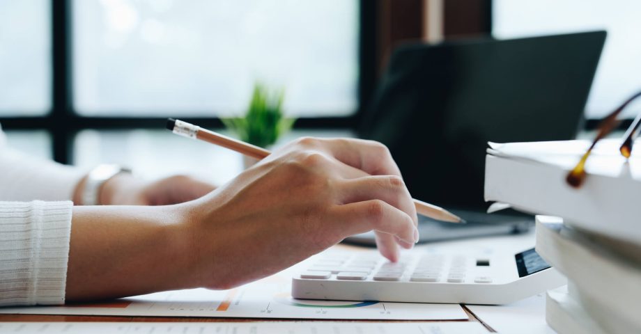 産業廃棄物処理費用の勘定科目とは?勘定項目ごとの仕訳方法も解説!