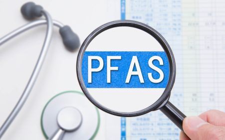 PFAS（有機フッ素化合物）とは？地球規模の約束と、私たちの「責任ある撤廃」
